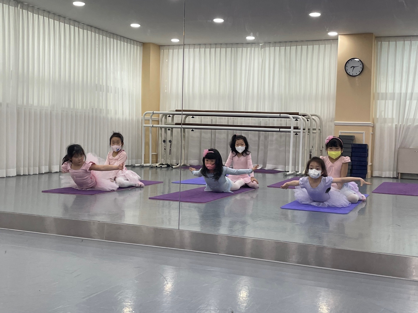 /user/b/bijou/editor/2309/3dcee336ef666d398d5bb675f6ea503f_1693998927_8928.jpg 이미지크게보기