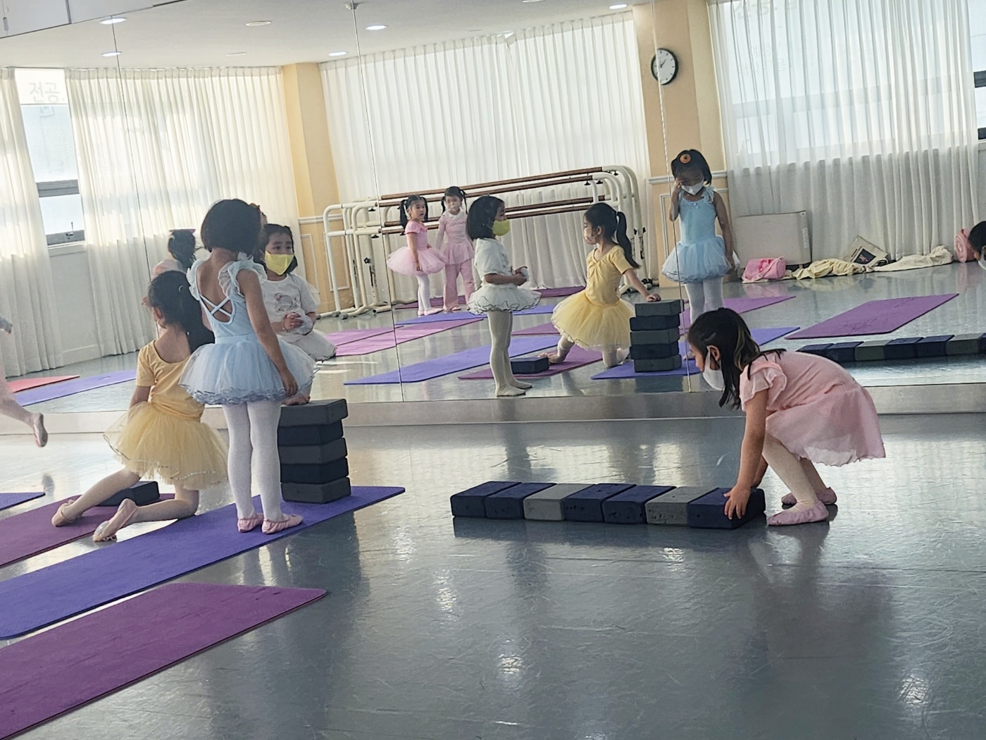 /user/b/bijou/editor/2309/3dcee336ef666d398d5bb675f6ea503f_1694000358_1645.jpg 이미지크게보기