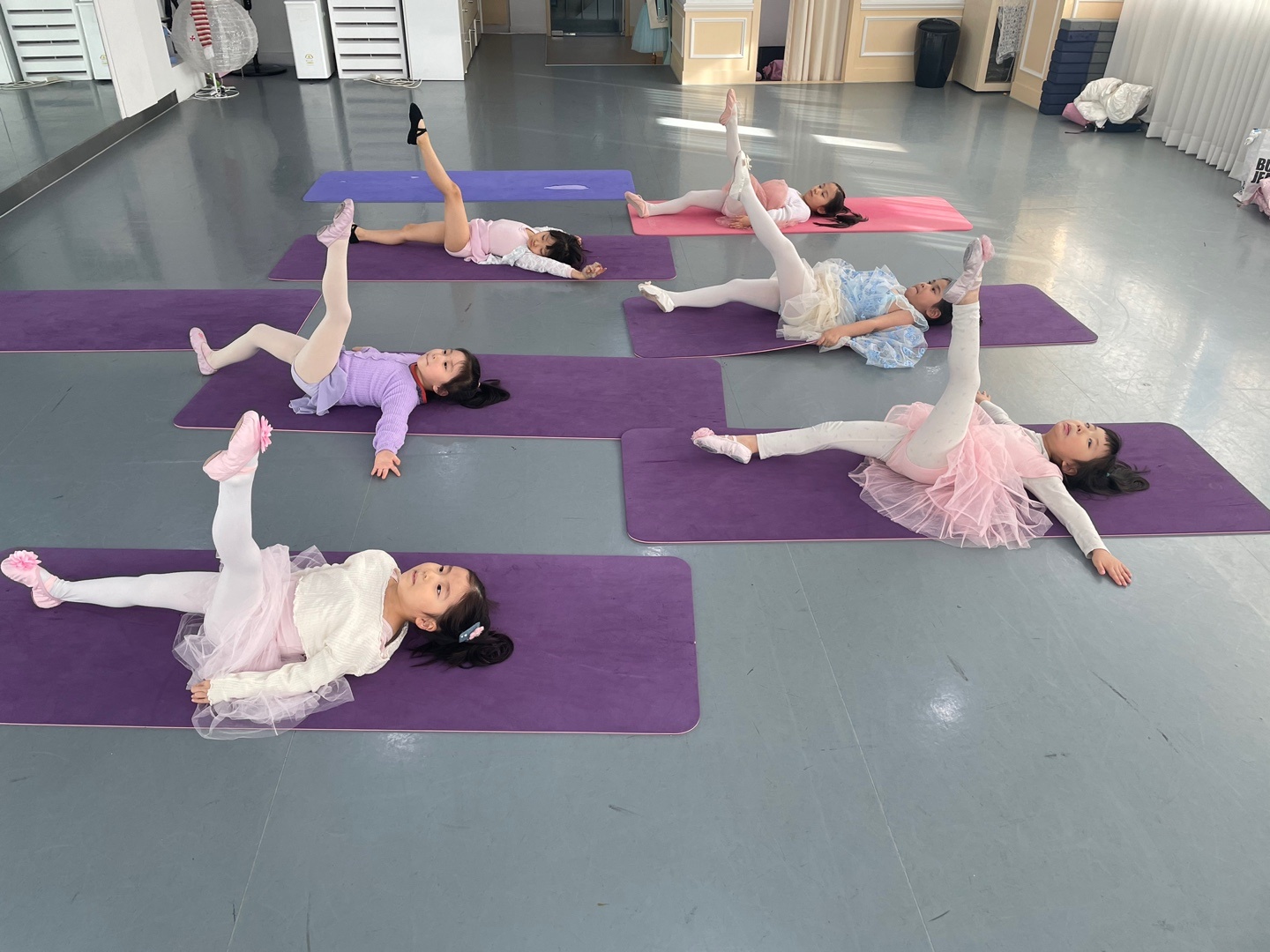 /user/b/bijou/editor/2402/0d69718a89461a43eefb3aa0b5fd3353_1709121576_5256.jpg 이미지크게보기